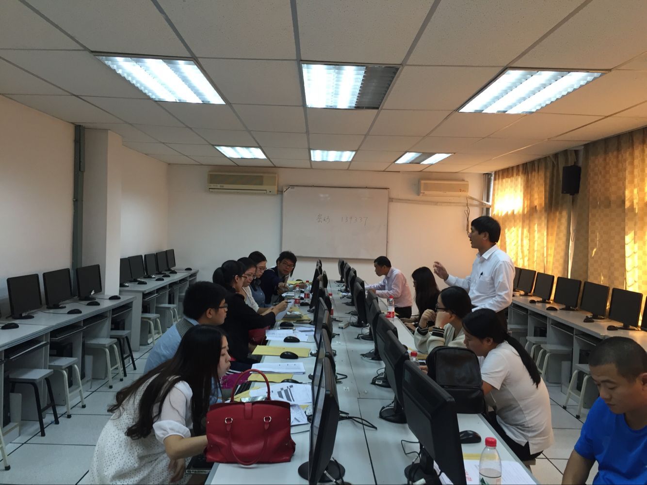 培训会现场图